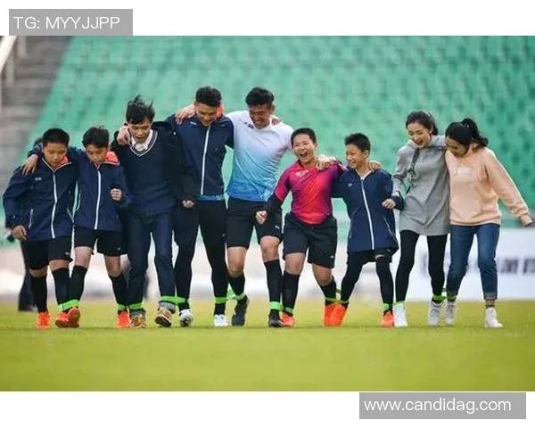 麦孔足球的传奇之路：从青涩少年到世界舞台的闪耀明星